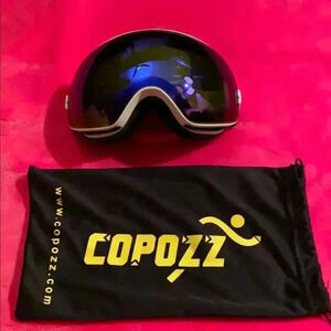 Ladies Snow Goggles NWT
